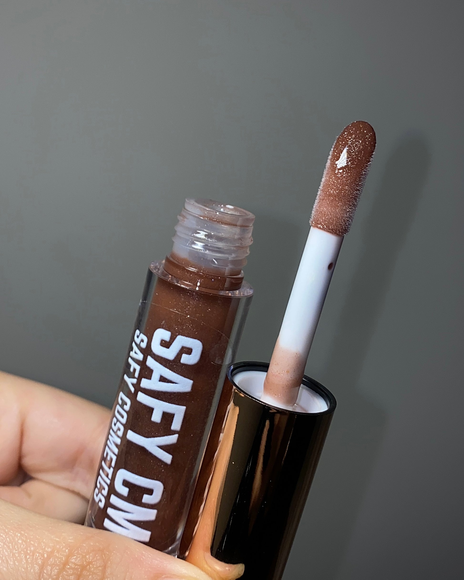 Nude4